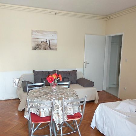 Family Apartments K&M Pag Town Luaran gambar